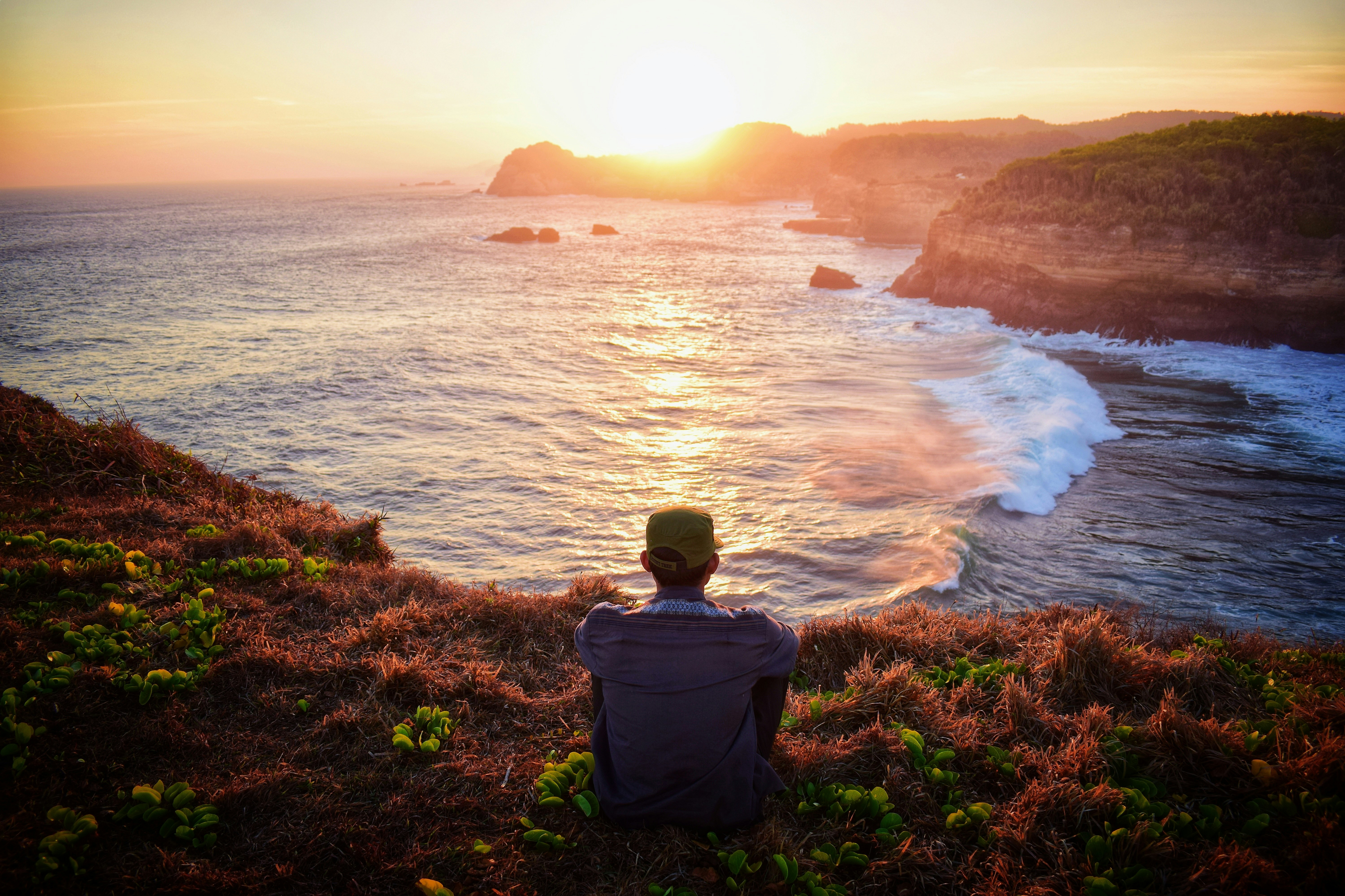 Karang Bolong, Pacitan, Indonesia