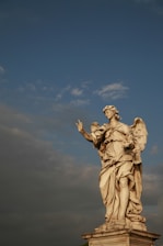 angel statue