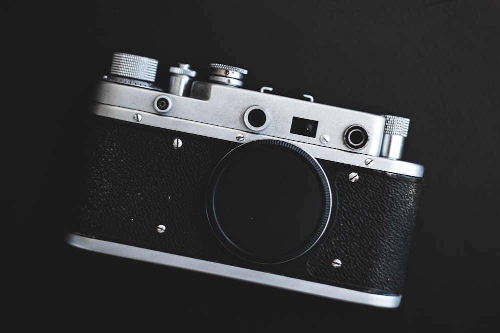 black and gray classic camera close-up photography