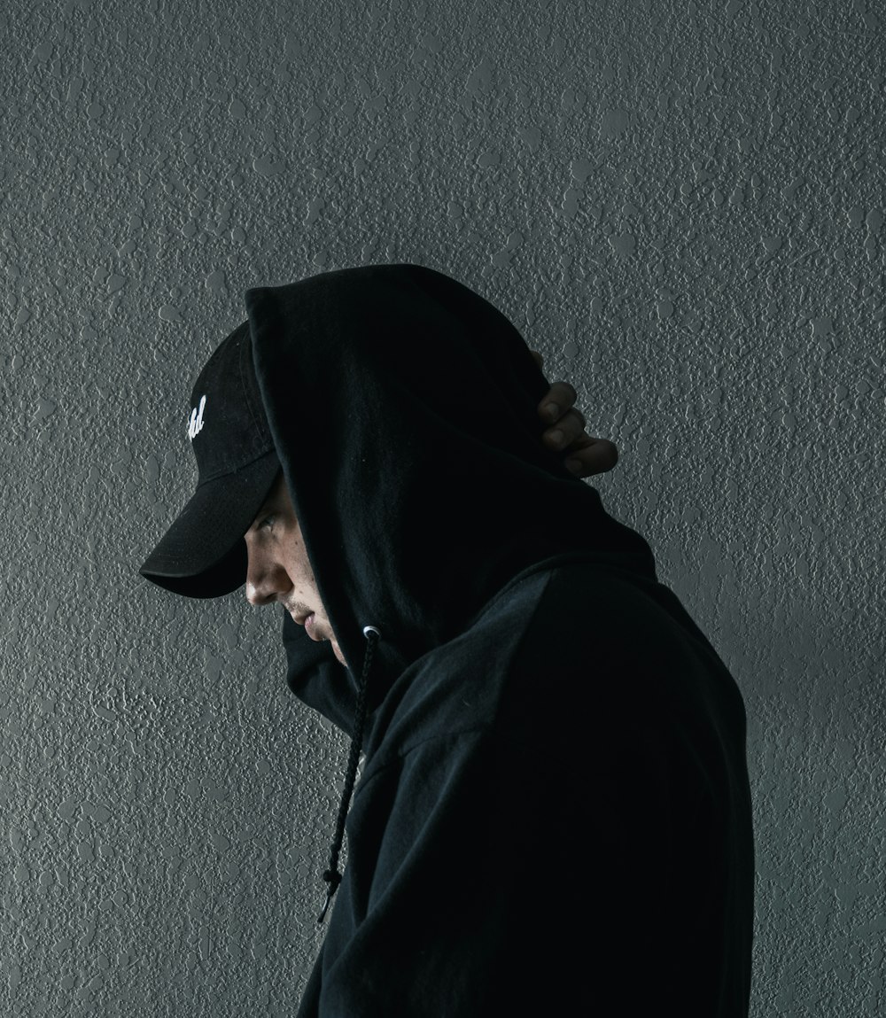 man in black pullover hoodie