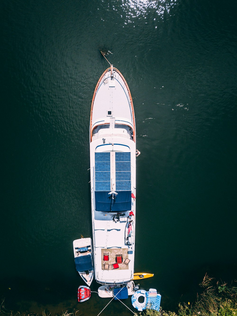 aerial photography of ship during daytime