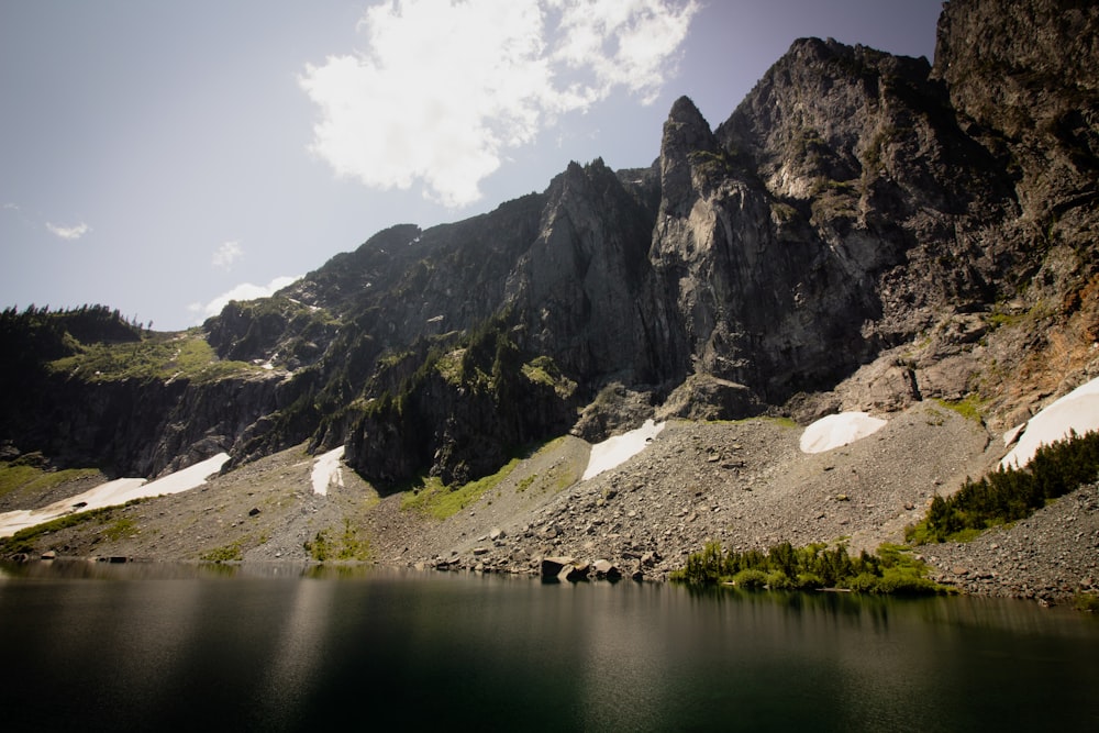 brown mountain range