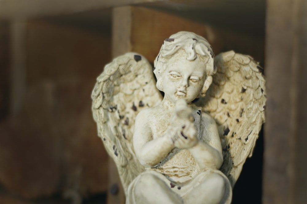 Cherub-Statue