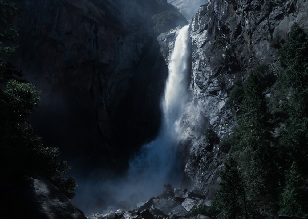 waterfalls during daytime