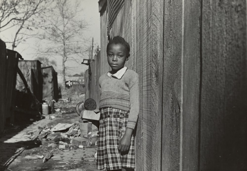 Historisches Foto eines Kindes im Slum