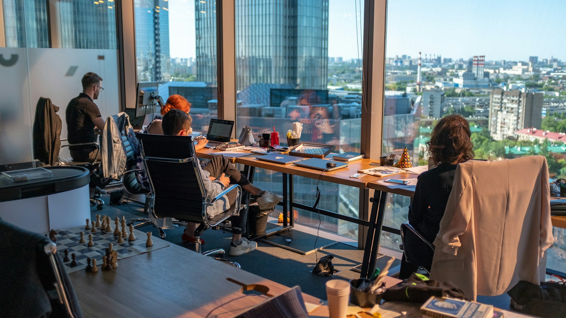 How Business Leaders Can Choose the Right Software Development Approach