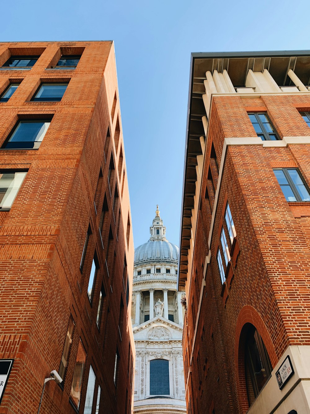 architectural photography of brown and white monument