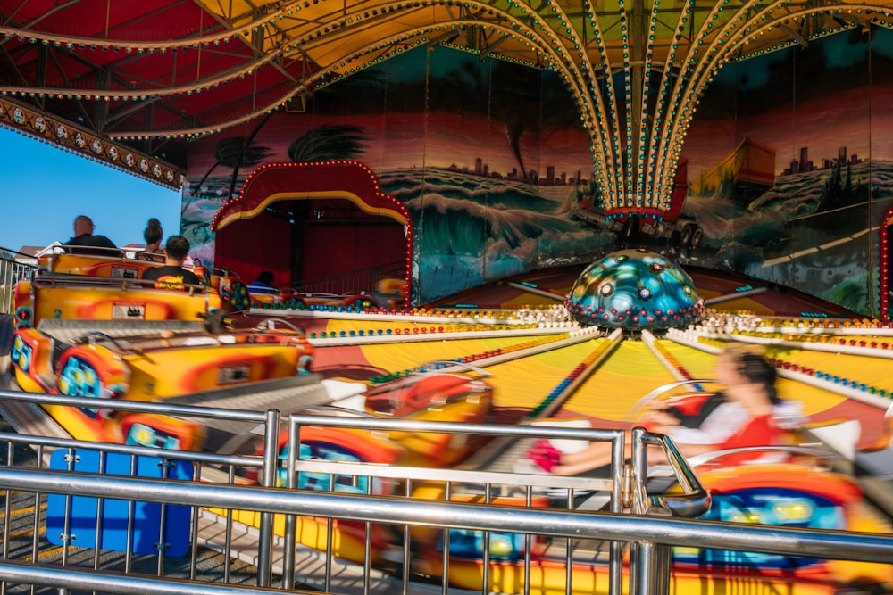 carnival ride during daytime