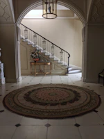 round beige area rug