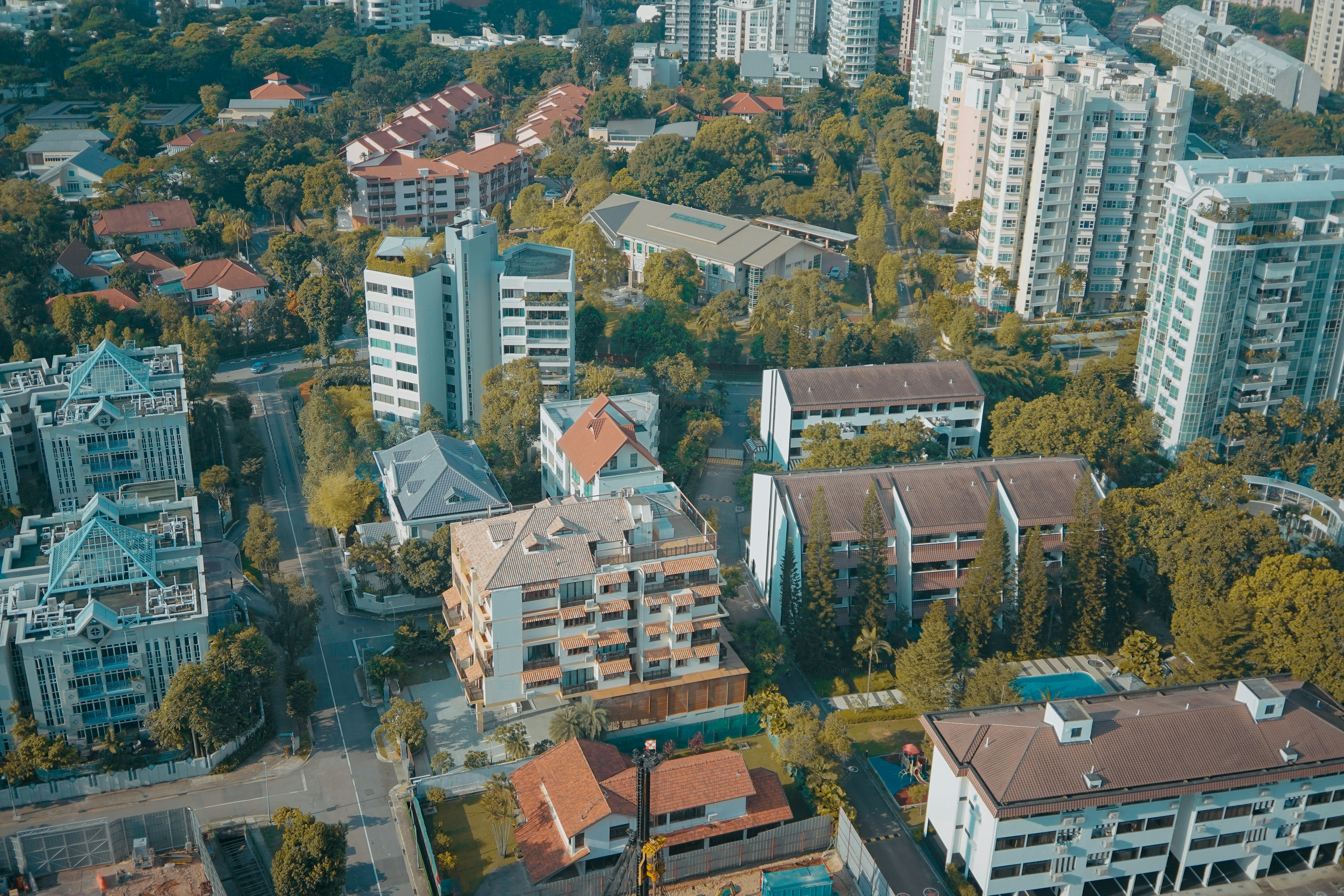 cityscape during daytime
