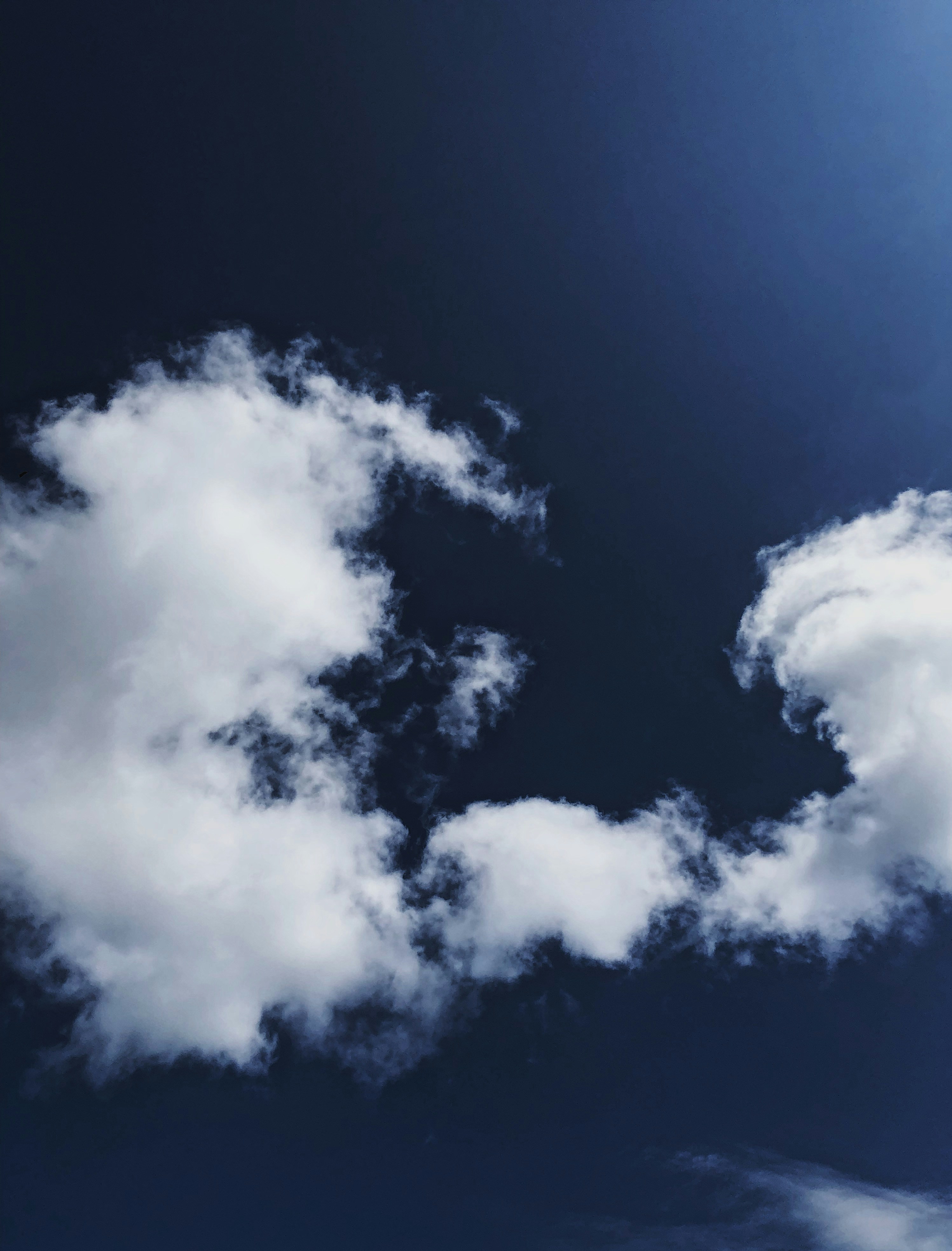 White clouds under blue sky photo – Free Grey Image on Unsplash