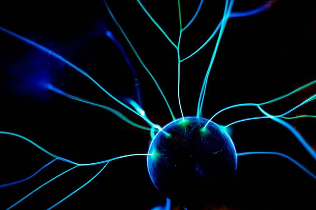 PsychoAgent adds affect-sensitive, conflict-aware memory retrieval to LLM agents