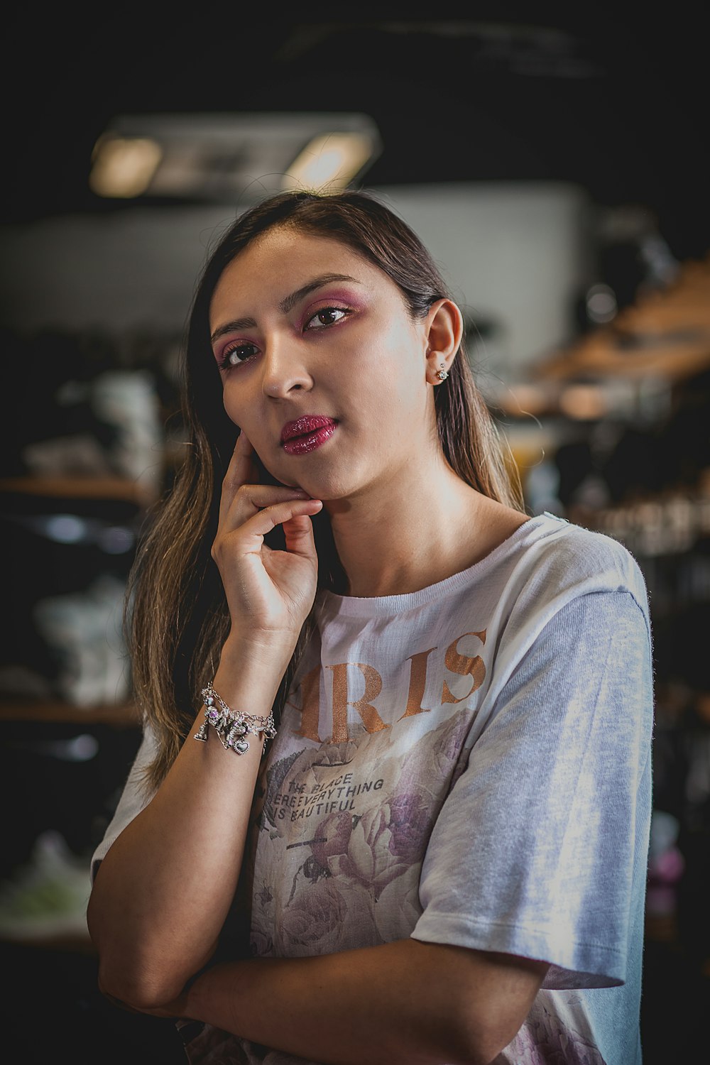 woman on focus photography