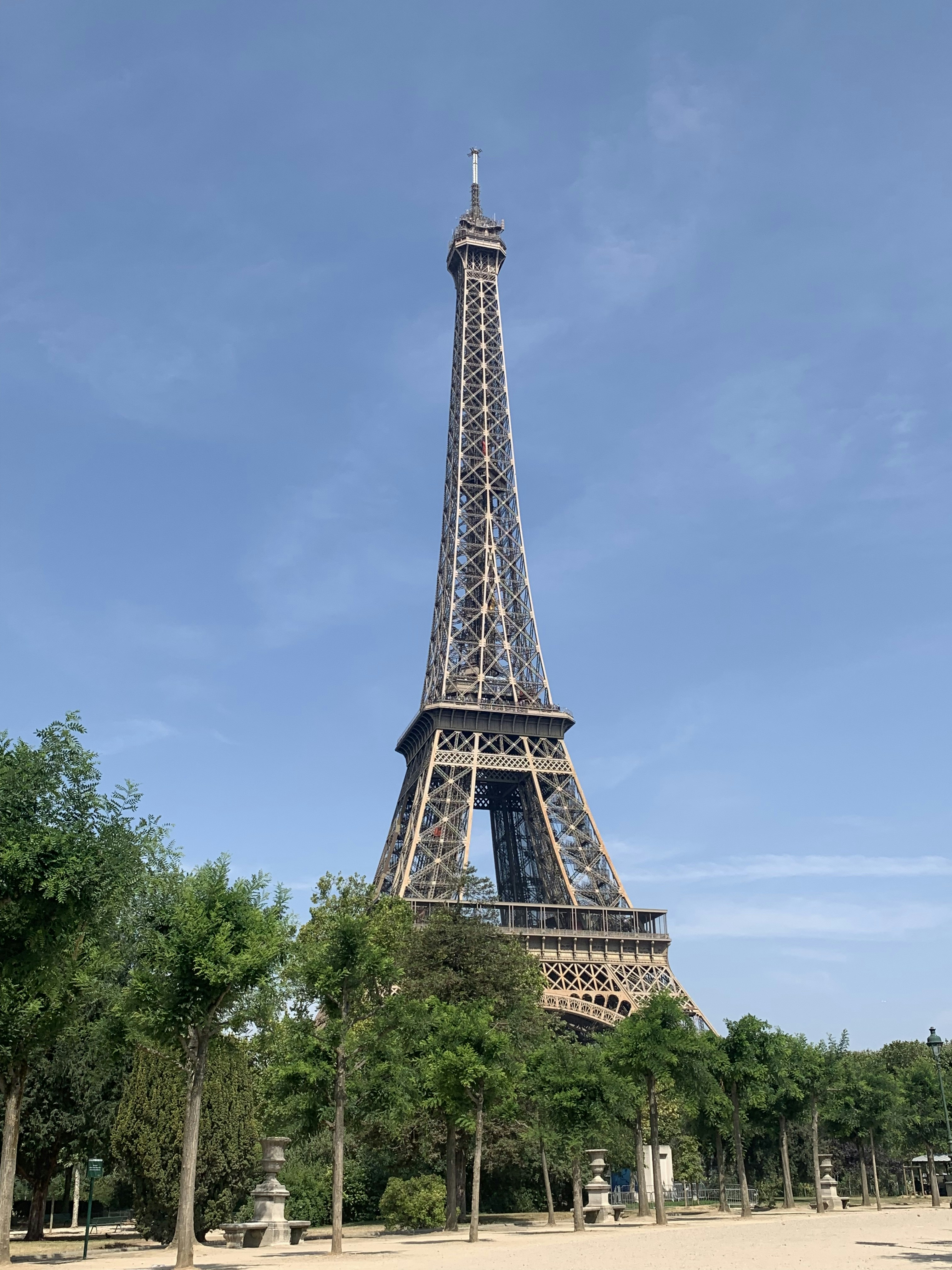 エッフェル塔 パリ フランスの写真 Unsplashで見つける青いの無料写真