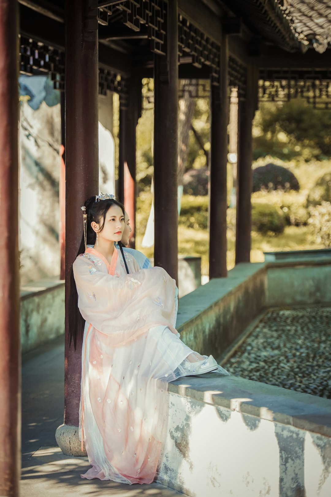 women's white kimono