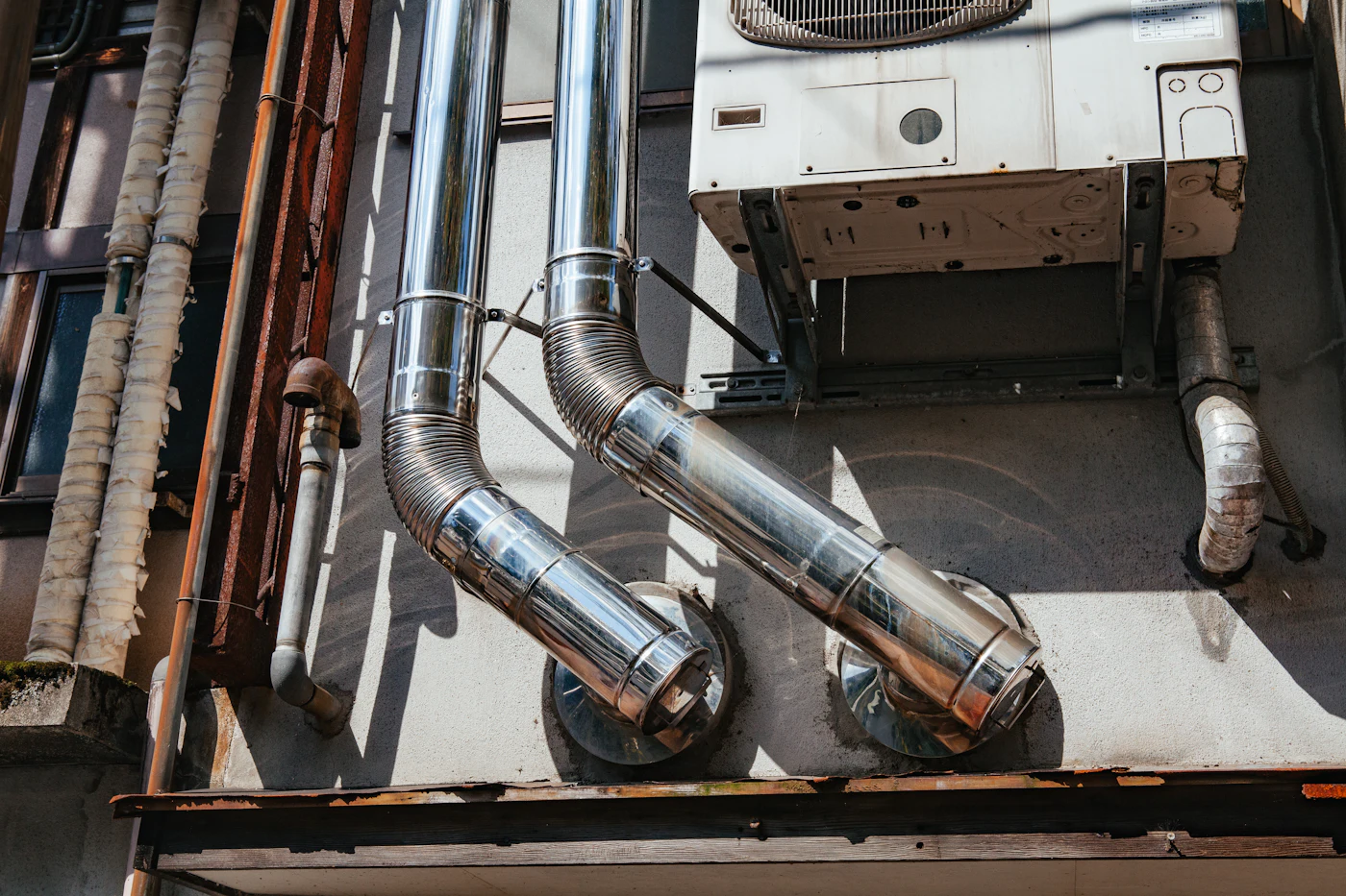 Outdoor air-conditioning condenser