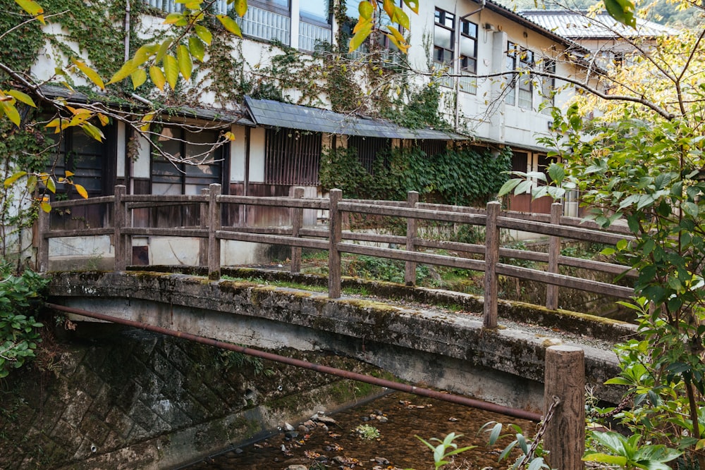 brown and gray concrete bridge