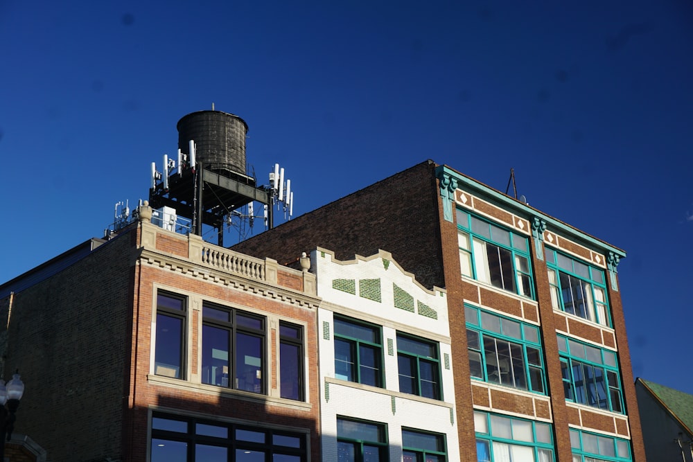 brown and white concrete building