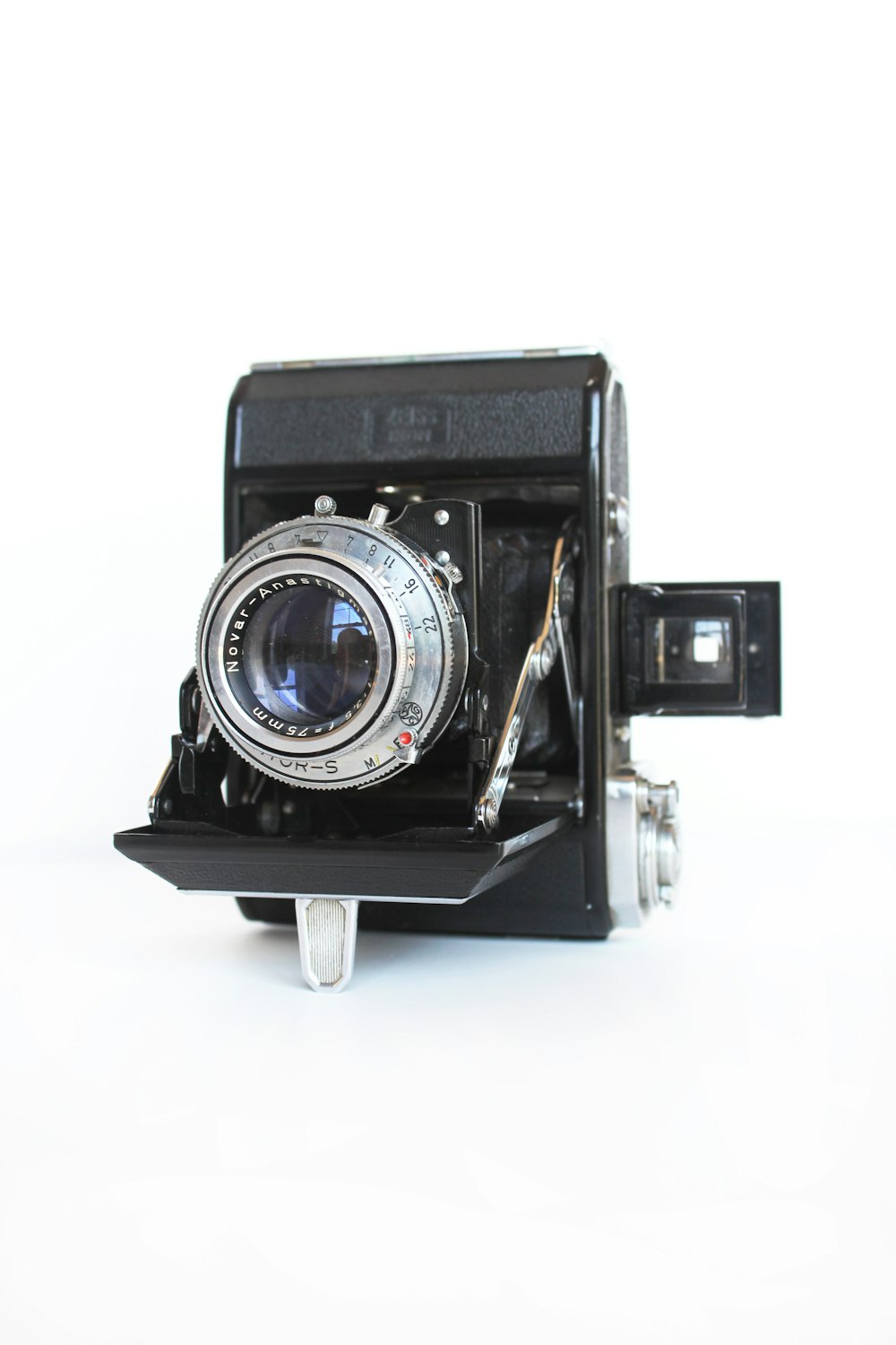 black and gray camera