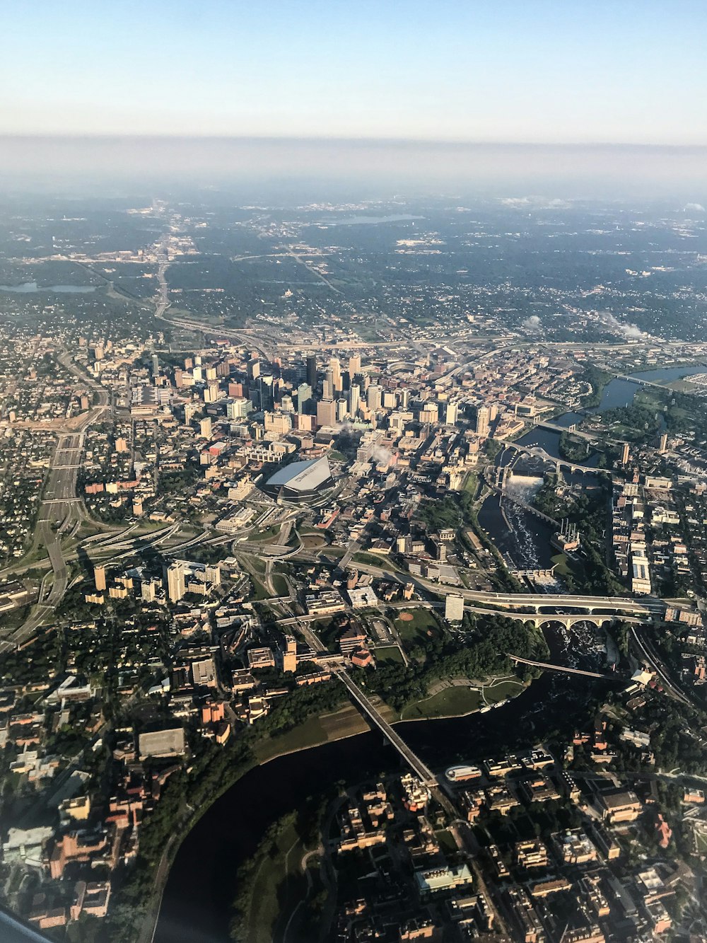 Luftbild der Skyline der Stadt