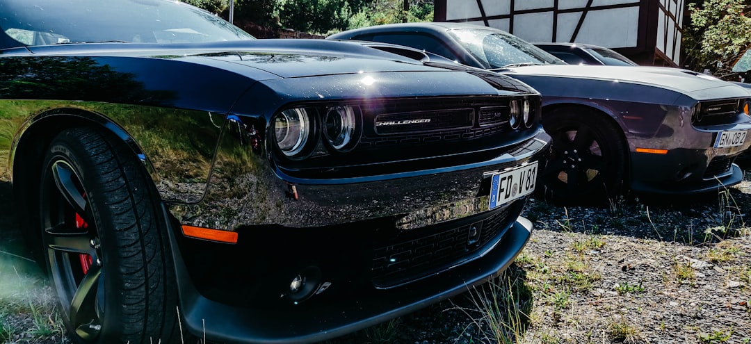 Dodge Challenger SRT Hellcat in glossy Black and Grey
