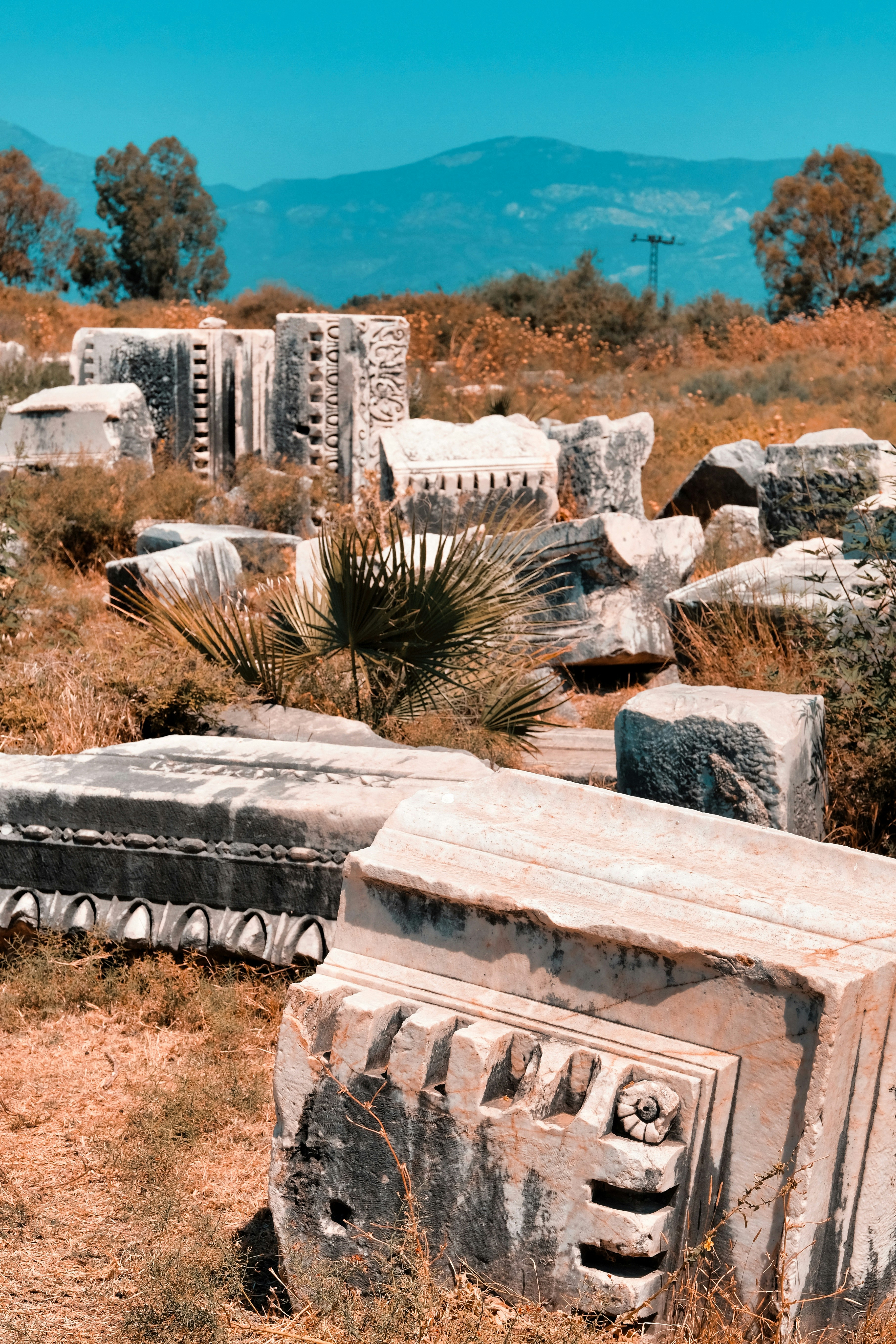 Gray concrete rocks at daytime photo – Free Building Image on Unsplash
