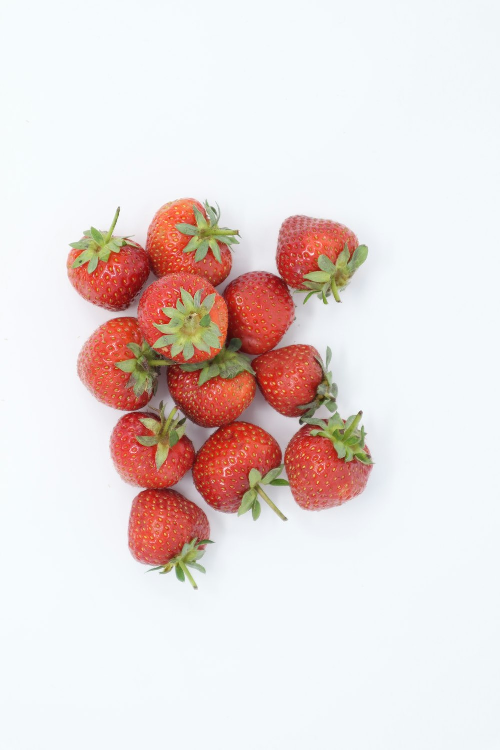 red strawberries wallpaper
