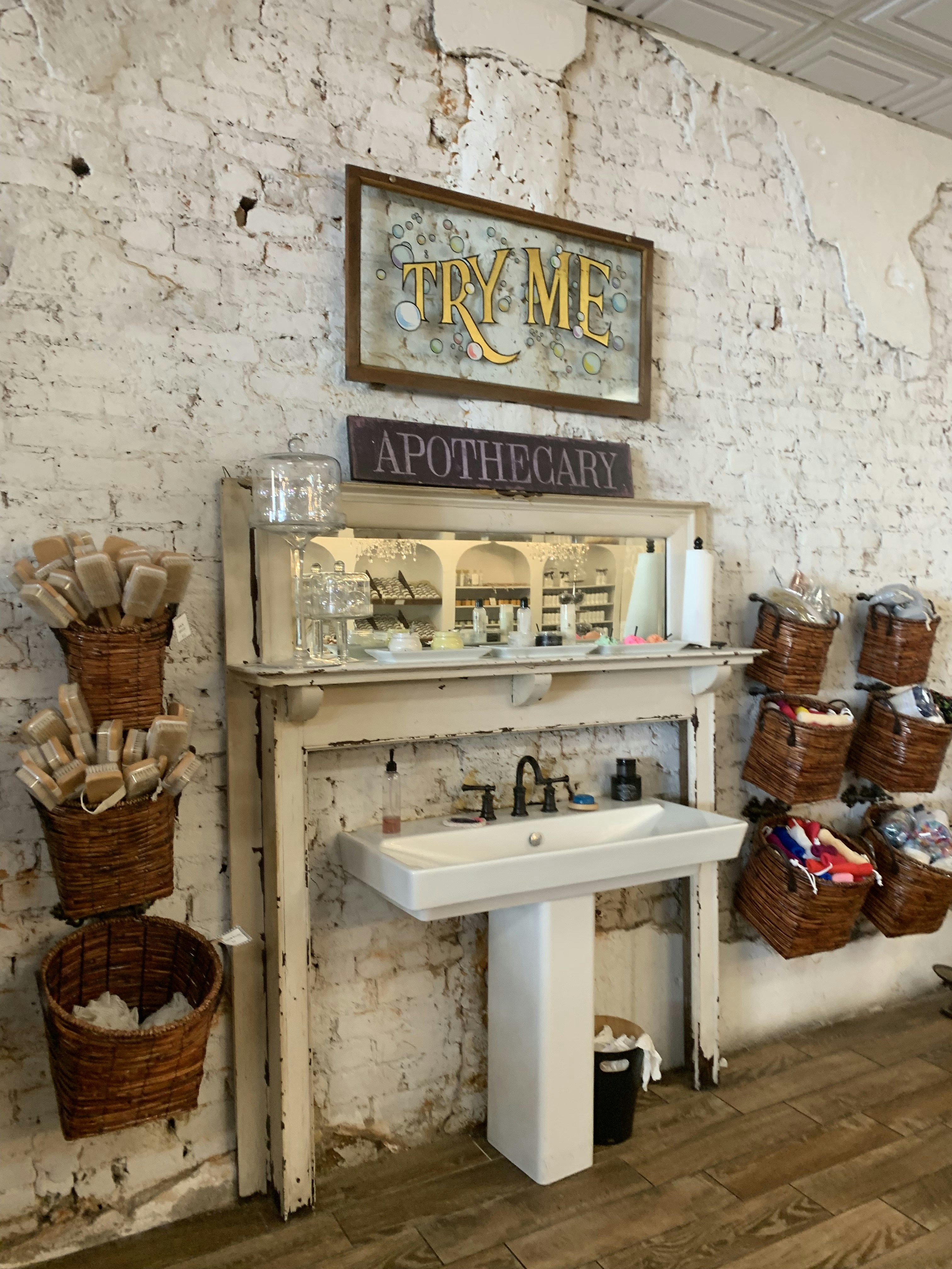 pia de pedestal branco