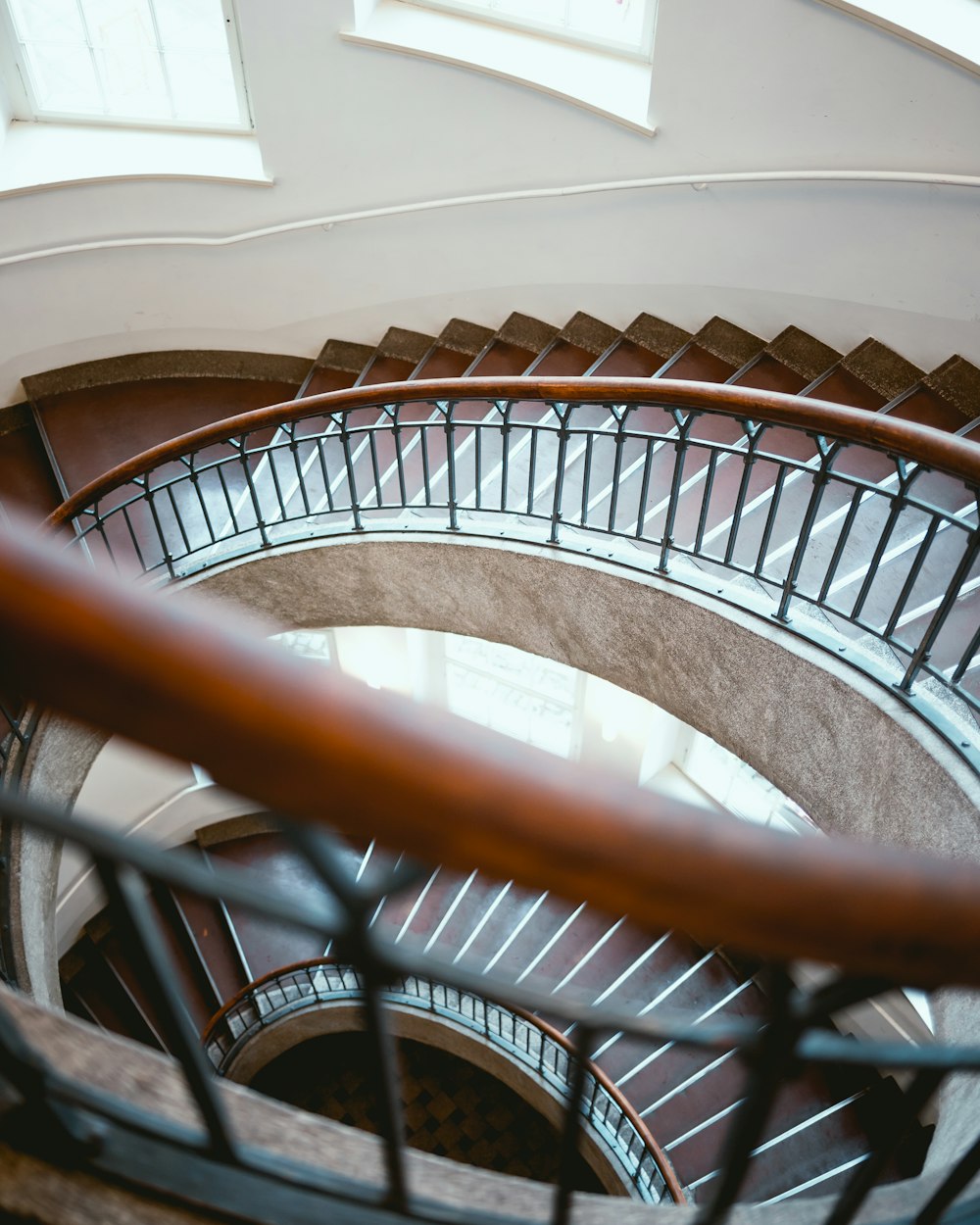 brown stair close-up photography