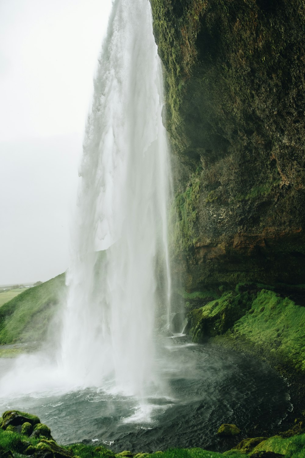 waterfalls during daytime