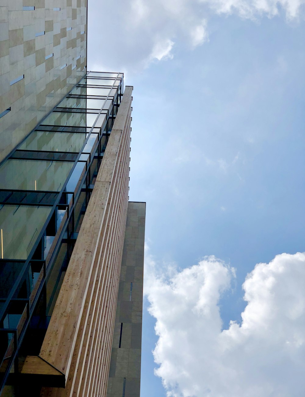 brown concrete building close-up photography