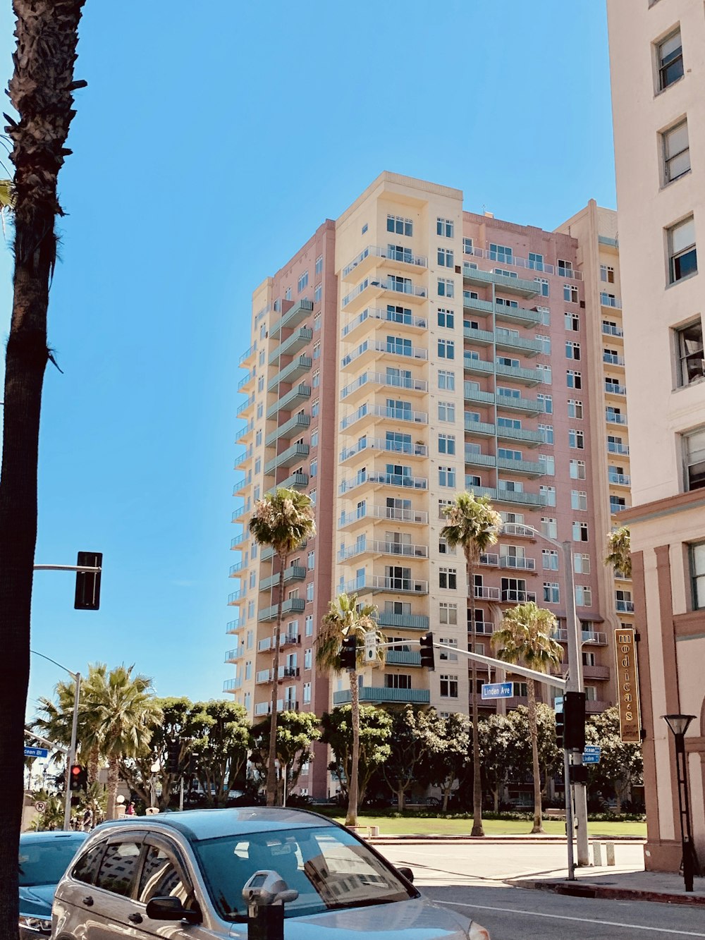 beige building during daytime