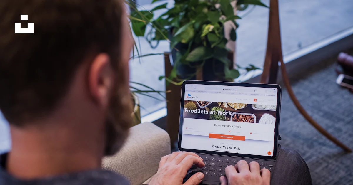 Unsplash Main Using Computer Person using laptop photo – Free Human Image on Unsplash