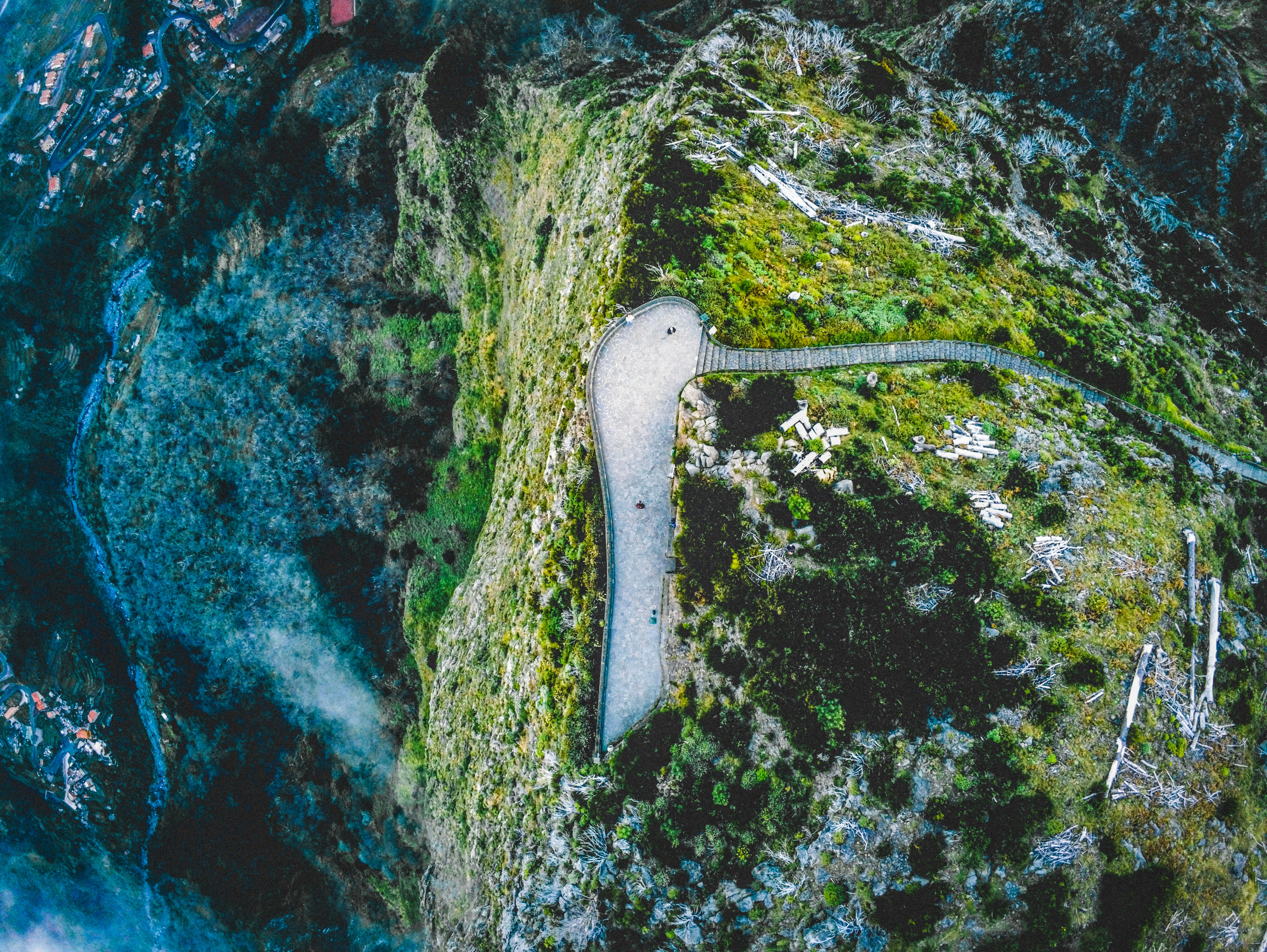 Photo by reinaldogaranito