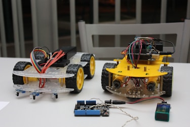 Explorando a Robótica com a Decabot