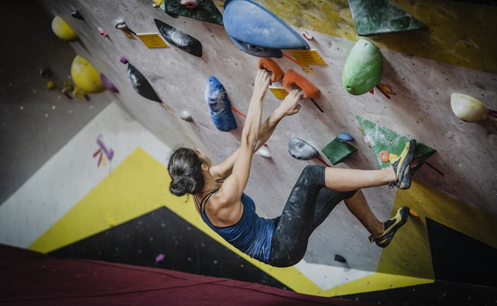 Let yourself be tempted by bouldering!
