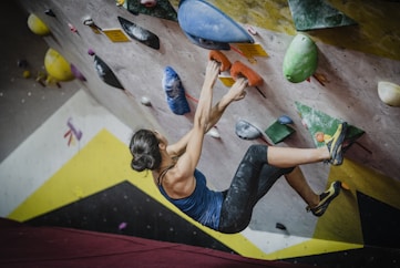 Learn The Basics of Bouldering at Big Rock