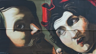 Portrait figurative artwork showing expressive faces by Carmen Taracena.