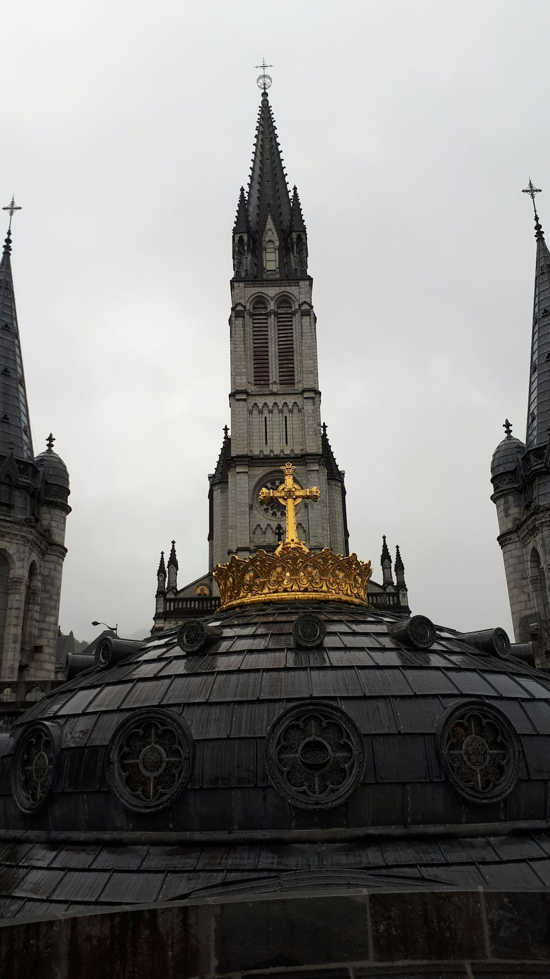 travelers stories about Landmark in 1 Avenue Mgr Théas, France