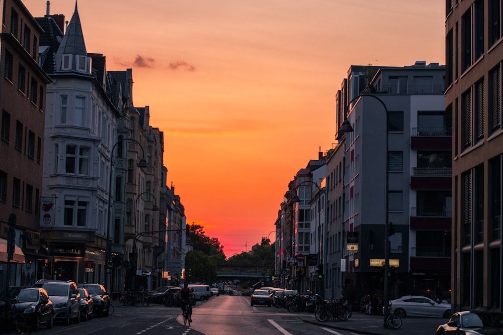 Silhouettenfotografie der Stadt