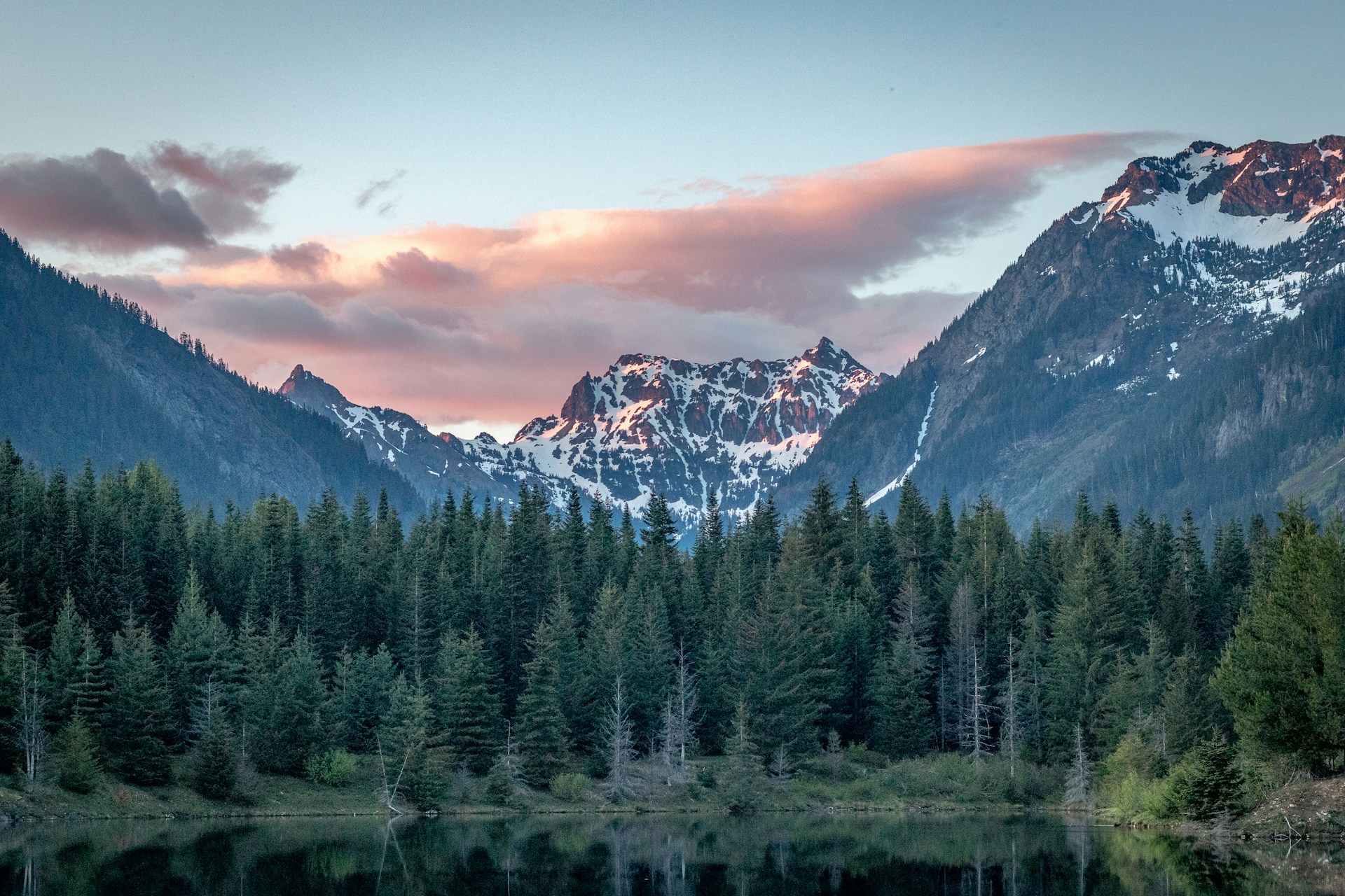photography of mountain range during daytime