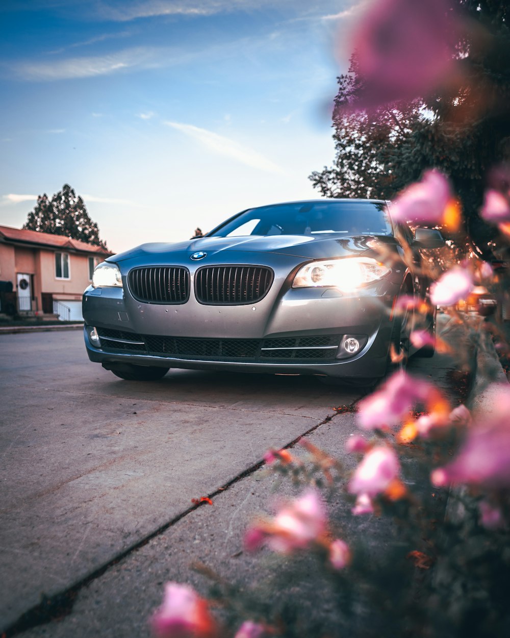 blue and grey car close-up photography