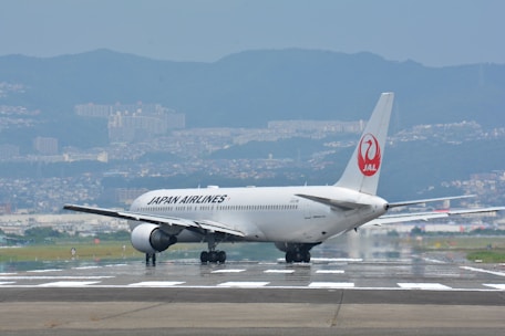 white airplane