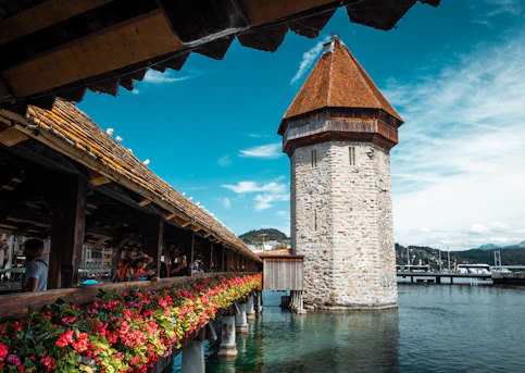 Kapellbrücke mit Wasserturm in Luzern