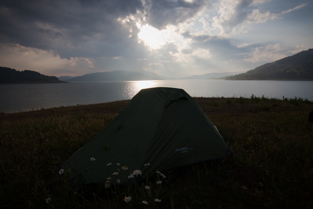 white dome tent