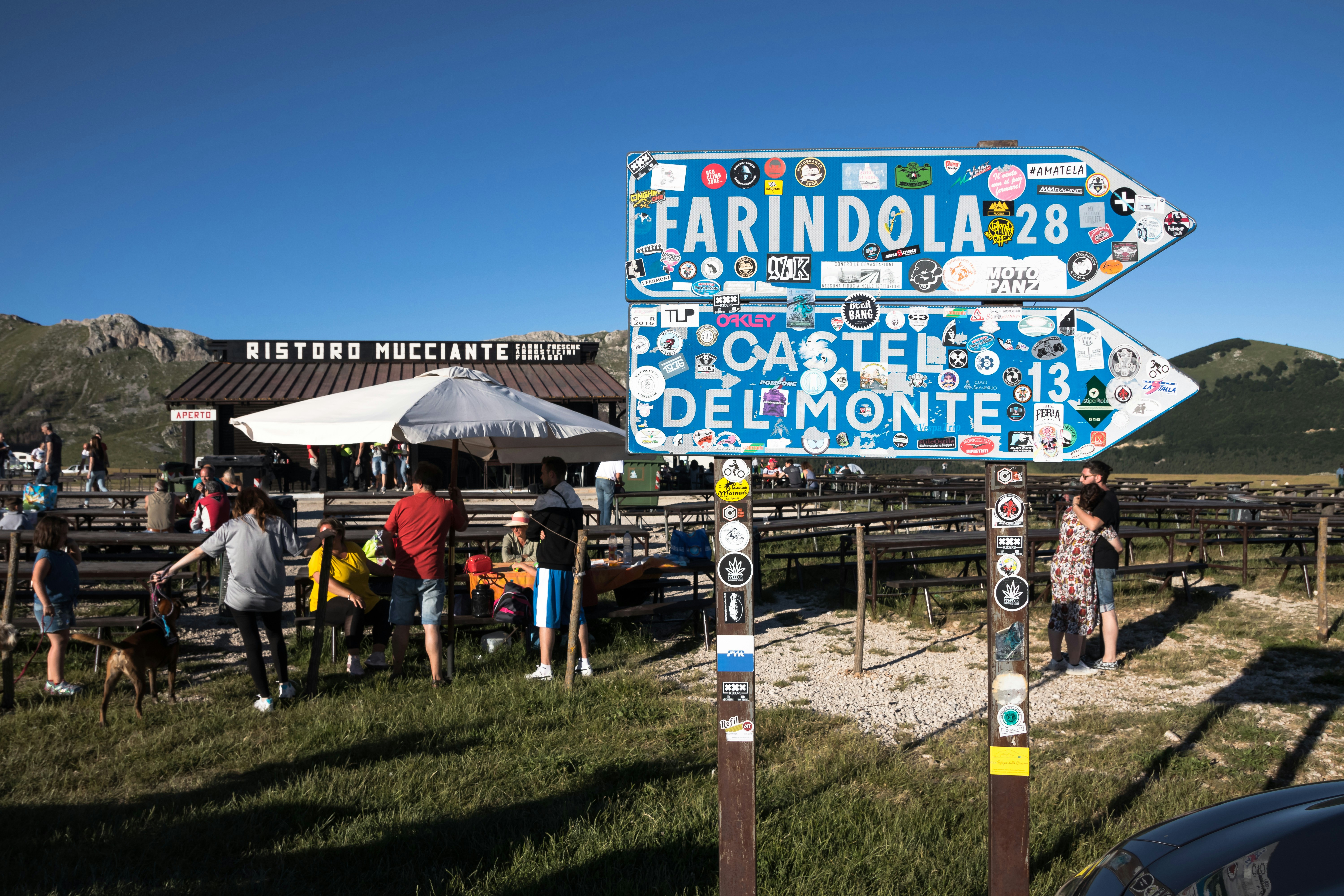 Abruzzo del weekend: un'agenda diffusa tra borghi, spettacoli e serate estive