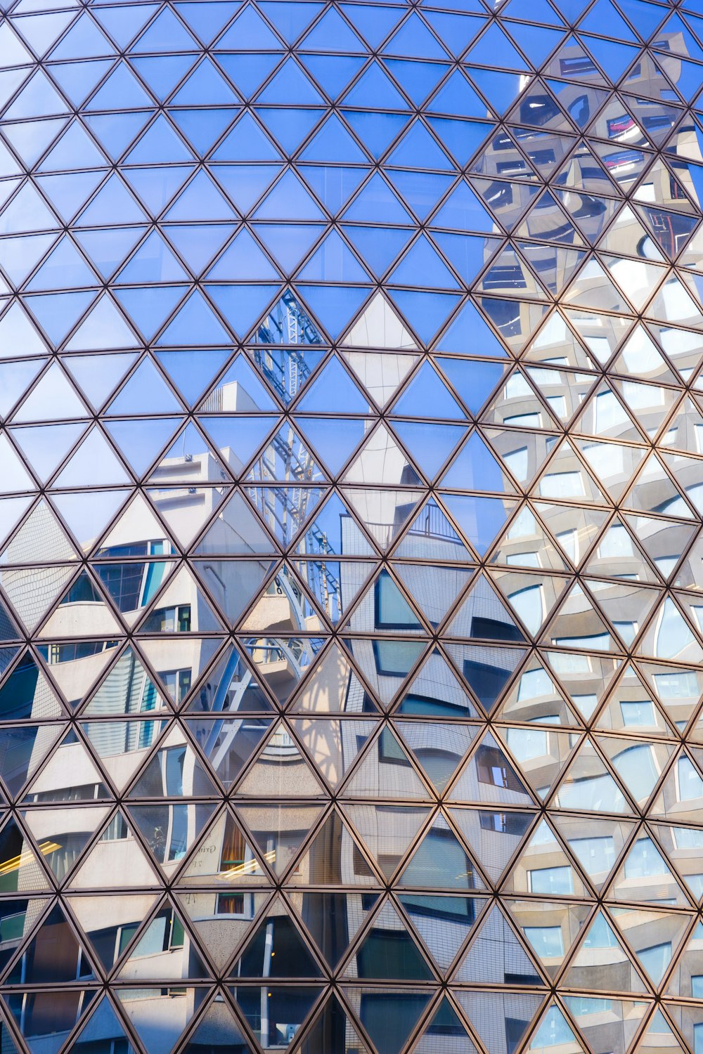 closeup photo of curtain glass building