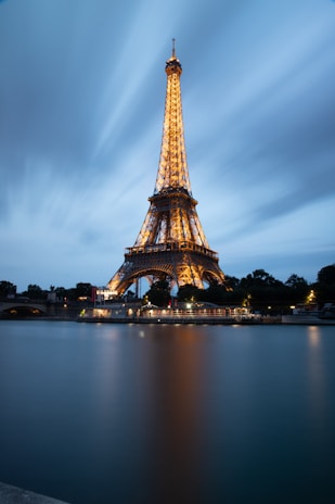 Tour Eiffel, Parigi sole