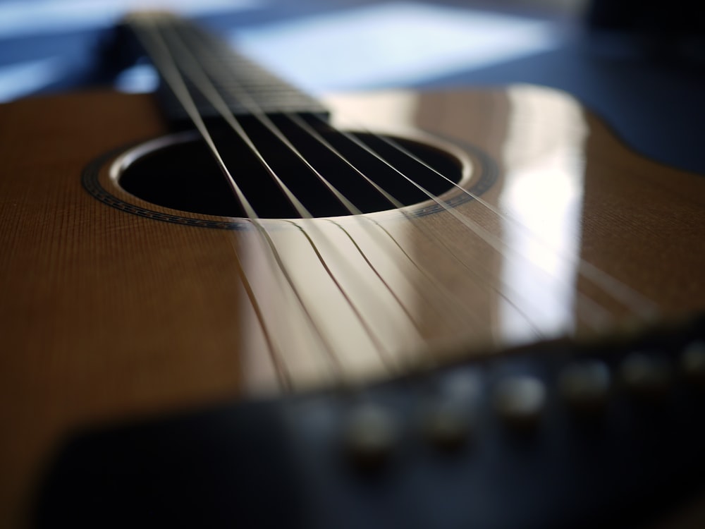 brown guitar