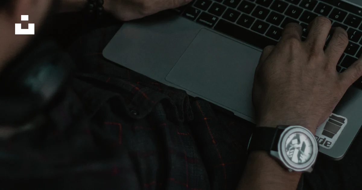 Unsplash Main Using Computer Man using laptop photo – Free Black Image on Unsplash